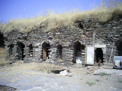  [photo from Tire, 2009]